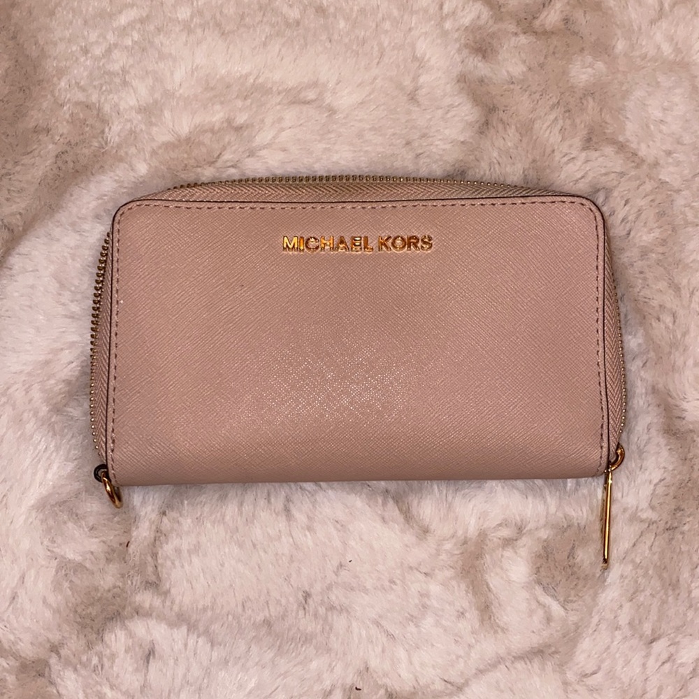 Michael kors wallet